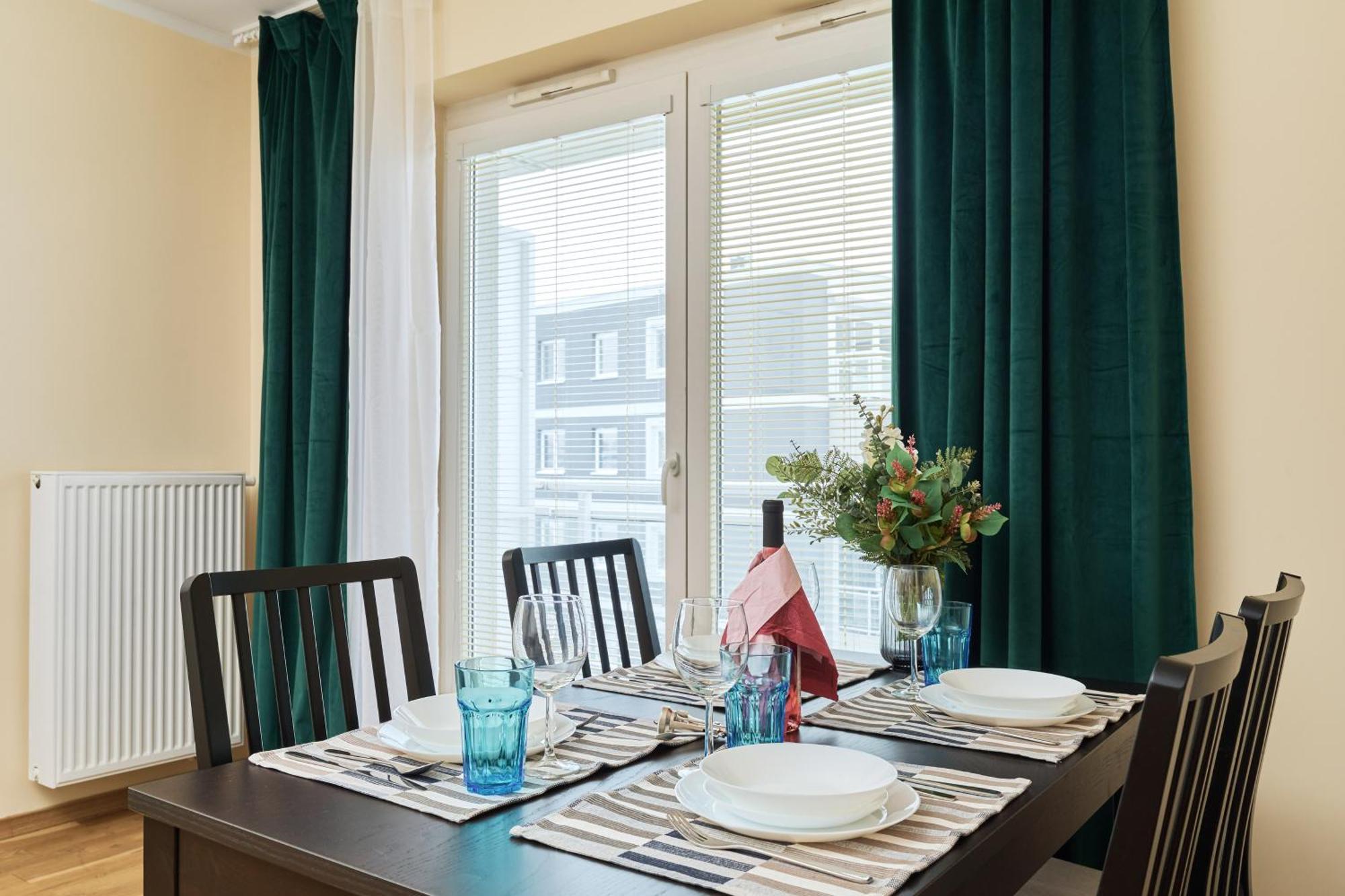 Wroclaw Rose Apartments By Noclegi Renters Ngoại thất bức ảnh
