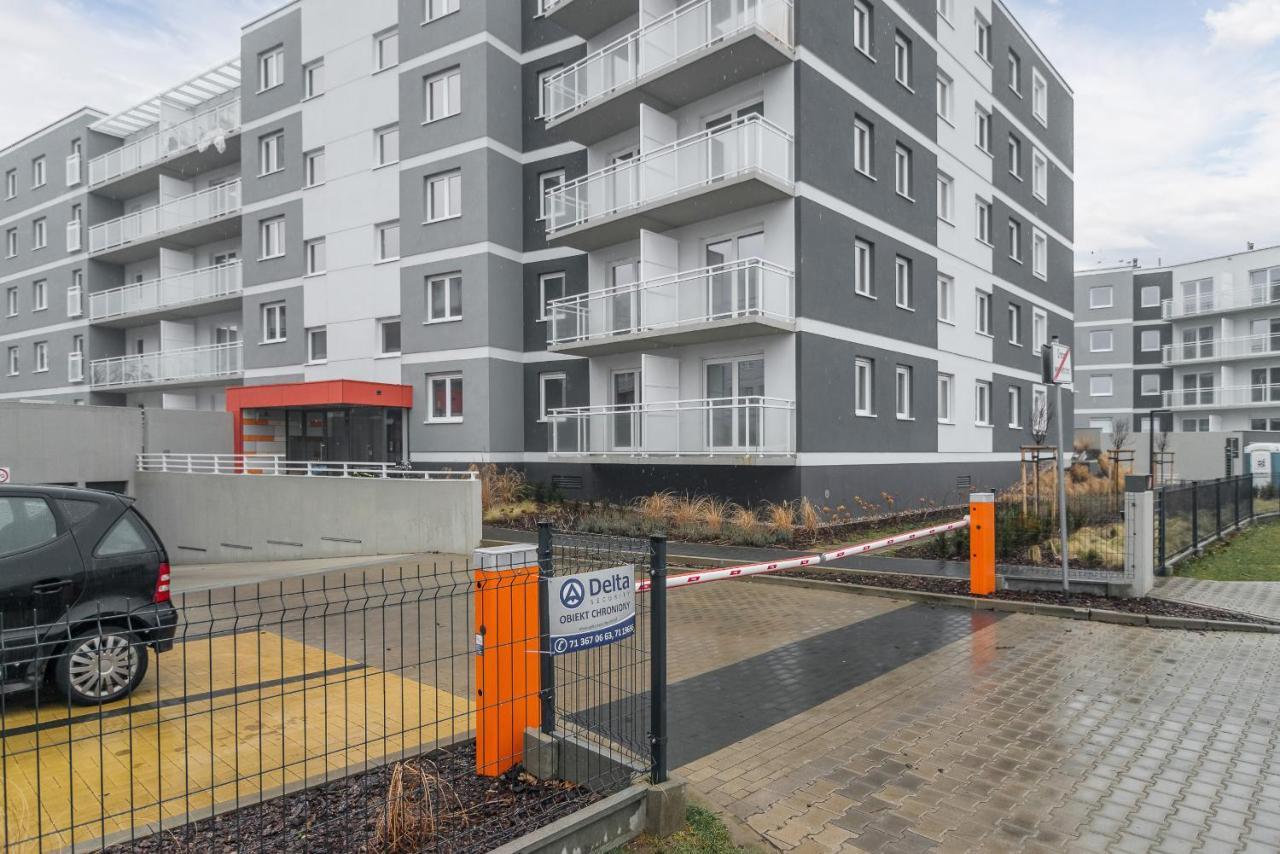 Wroclaw Rose Apartments By Noclegi Renters Ngoại thất bức ảnh