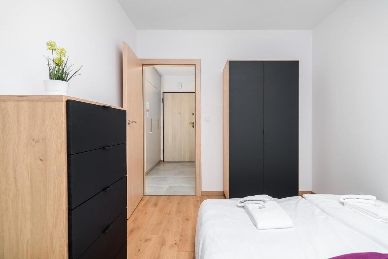 Wroclaw Rose Apartments By Noclegi Renters Ngoại thất bức ảnh