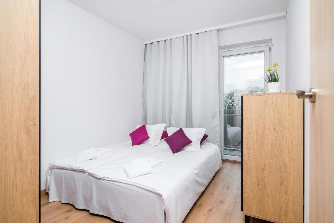 Wroclaw Rose Apartments By Noclegi Renters Ngoại thất bức ảnh